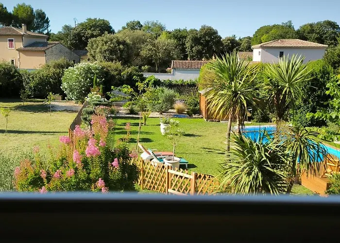 Au Nid De Mesanges Bed and Breakfast